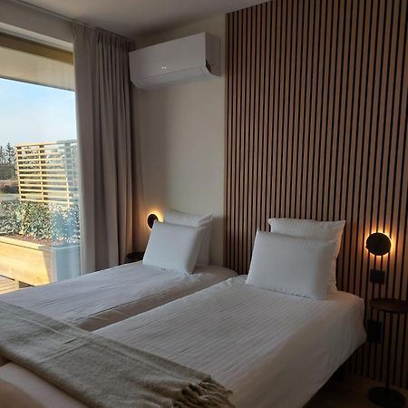 Hotel Essenza Puurs Екстериор снимка