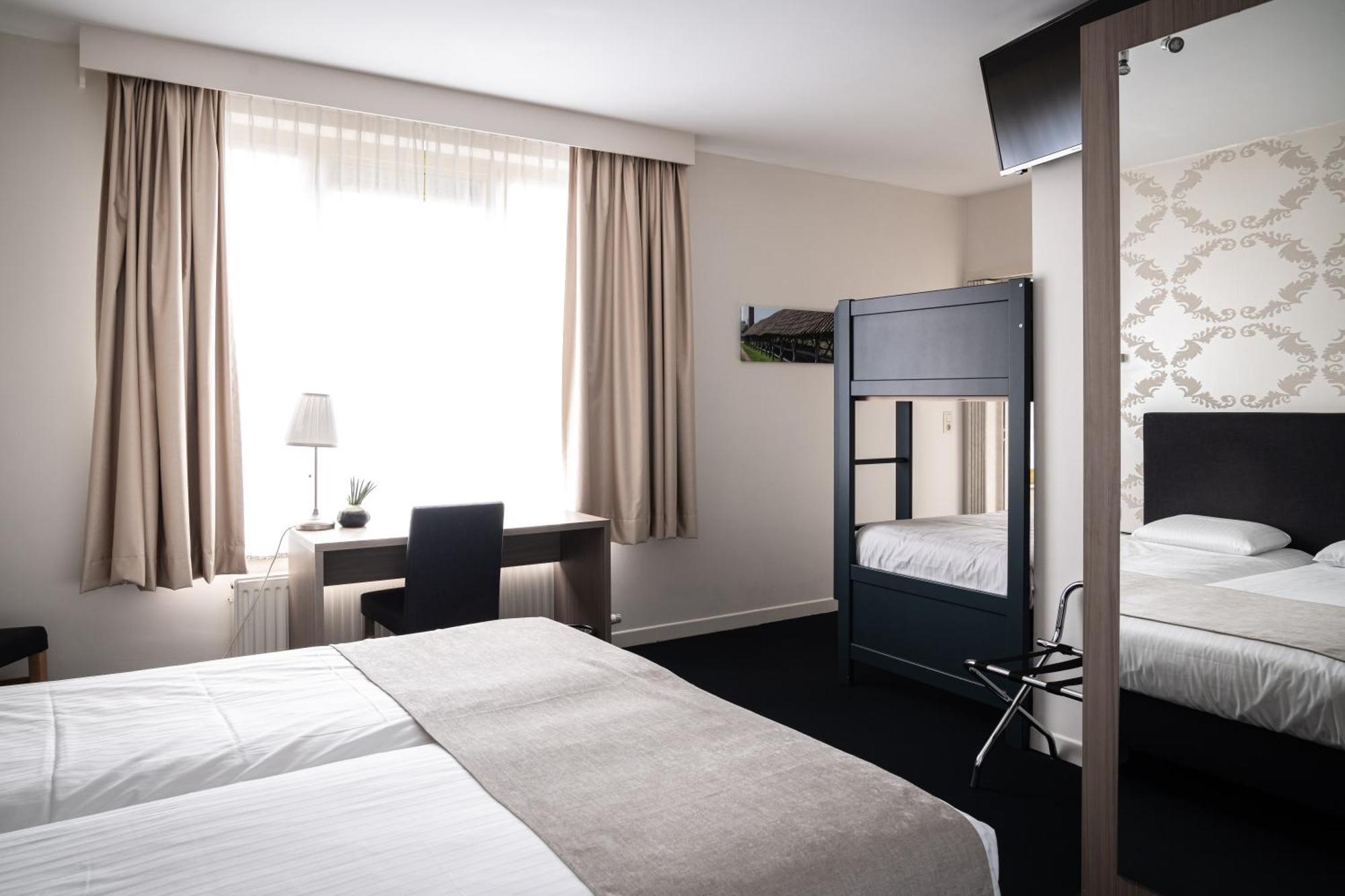 Hotel Essenza Puurs Екстериор снимка