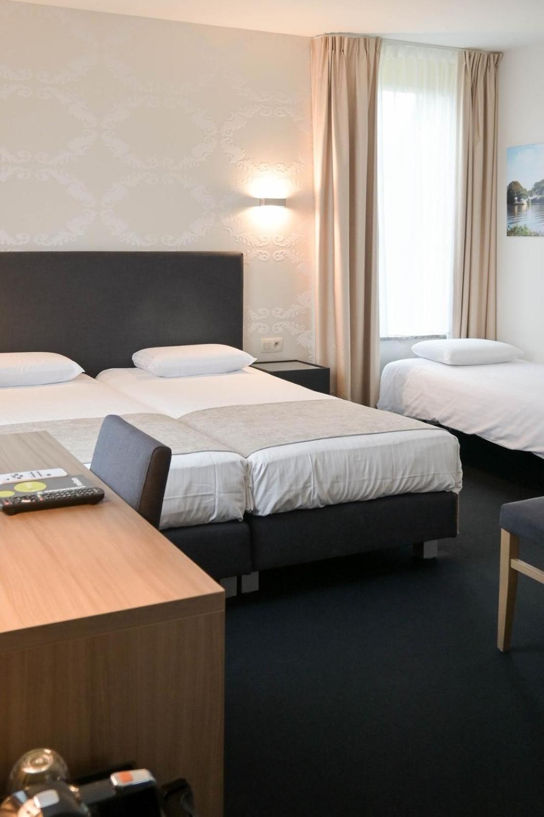 Hotel Essenza Puurs Екстериор снимка