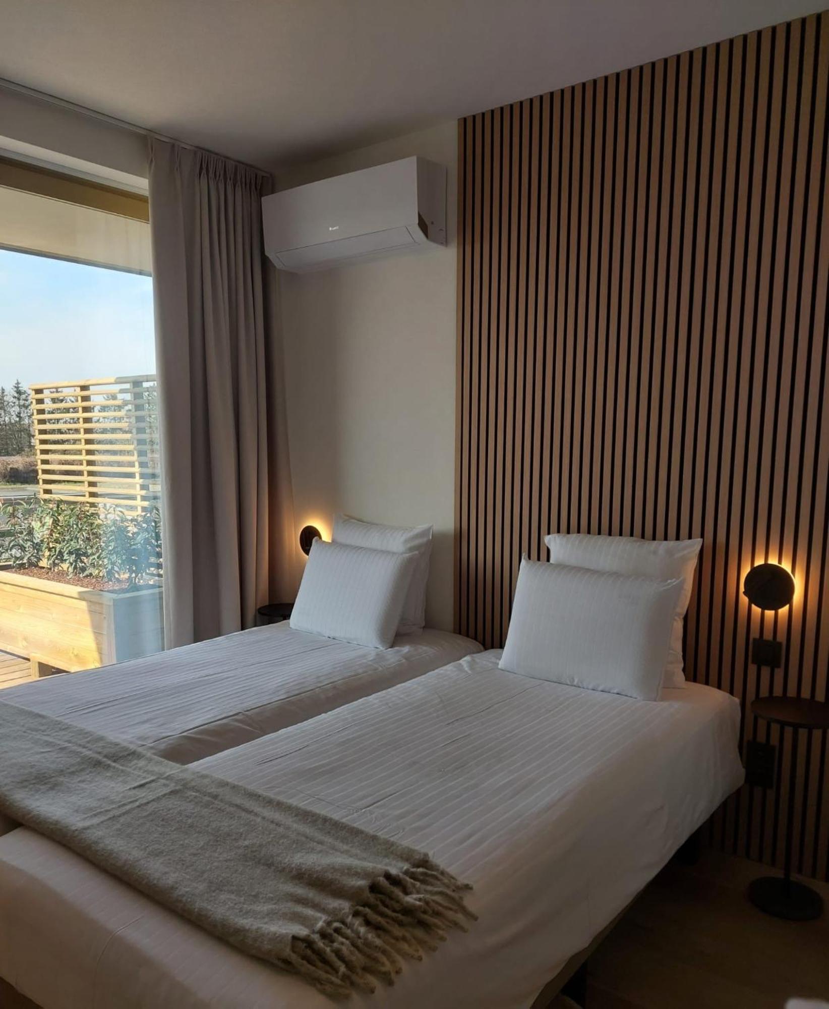 Hotel Essenza Puurs Екстериор снимка