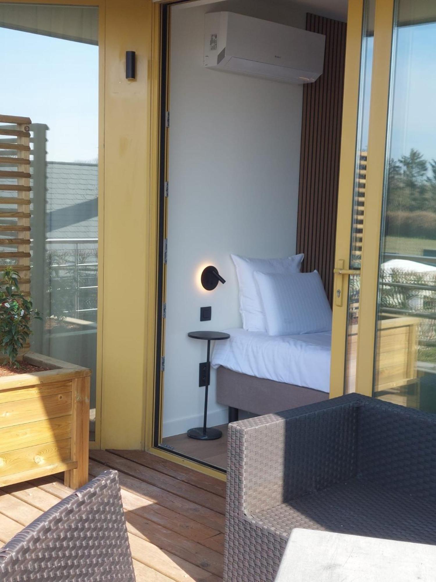 Hotel Essenza Puurs Екстериор снимка